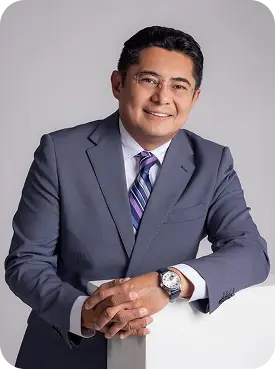 DR. VÍCTOR ESTRADA GARCÍA<